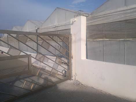 Ανοιγόμενα υδραυλικά μοτέρ στο συσκευαστήριο οπωροκηπευτικών ΕΠΑΚ στην Ιεράπετρα Κρήτης