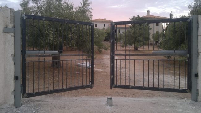 ανοιγομενη γκαραζοπορτα με μοτερ