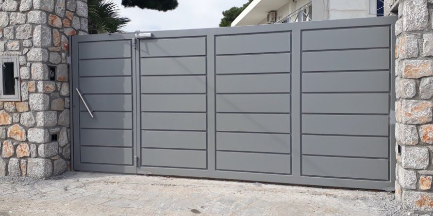 συρόμενη γκαραζόπορτα