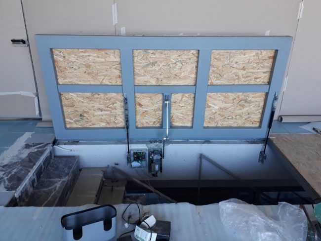 μοτέρ-καταπακτής