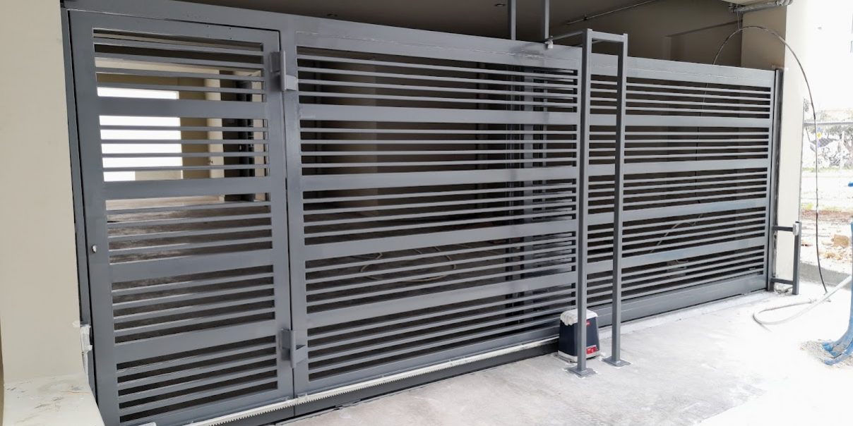 epallhles-syromenes-me-epektash-porta-pezwn-Botanikos-0