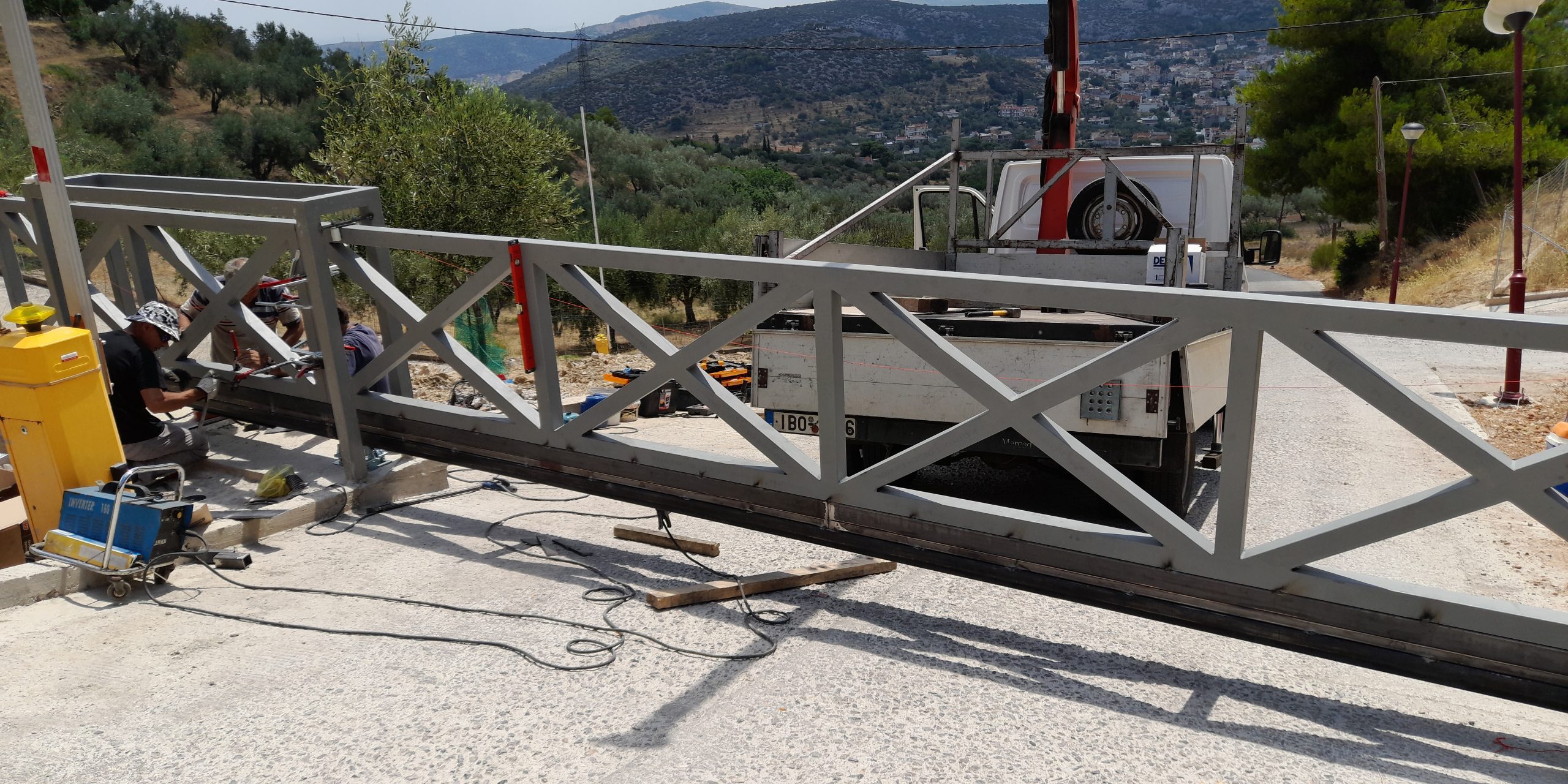 syromenh-gkarazoporta-cantilever-xwris-odhgo-Agios-Kyprianos (18)